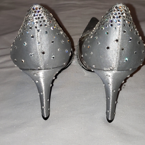 Stuart Weitzman Silver Rhinestone Pumps